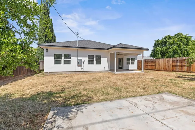 $599,950 | 232 East Roseburg Avenue, Modesto, CA 95350