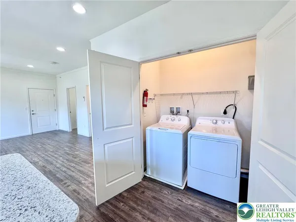 $1,900 | 315 East Stone Alley, Unit 3, Alburtis, PA 18011