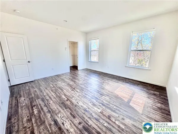 $1,900 | 315 East Stone Alley, Unit 3, Alburtis, PA 18011