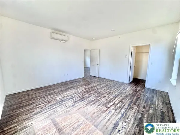 $1,900 | 315 East Stone Alley, Unit 3, Alburtis, PA 18011