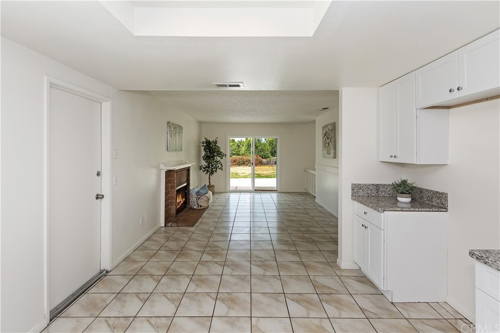 7571 Frazer Drive Riverside, CA 92509 - Photo 14 of 34