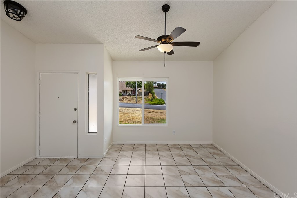 7571 Frazer Drive Riverside, CA 92509 - Photo 5 of 34 Living Room