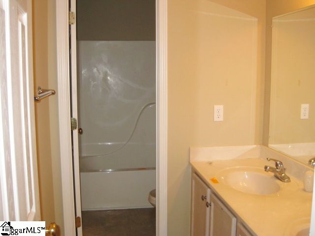 1018 Burdette Road Gray Court, SC 29645 - Photo 12 of 14 Gallery Image 12