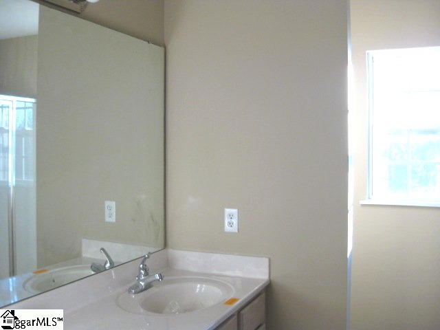 1018 Burdette Road Gray Court, SC 29645 - Photo 9 of 14 Gallery Image 9