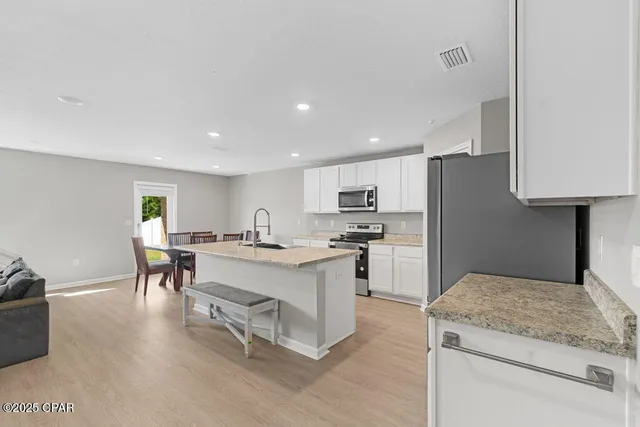 $3,400 | 4944 Conner Lane, Panama City, FL 32404