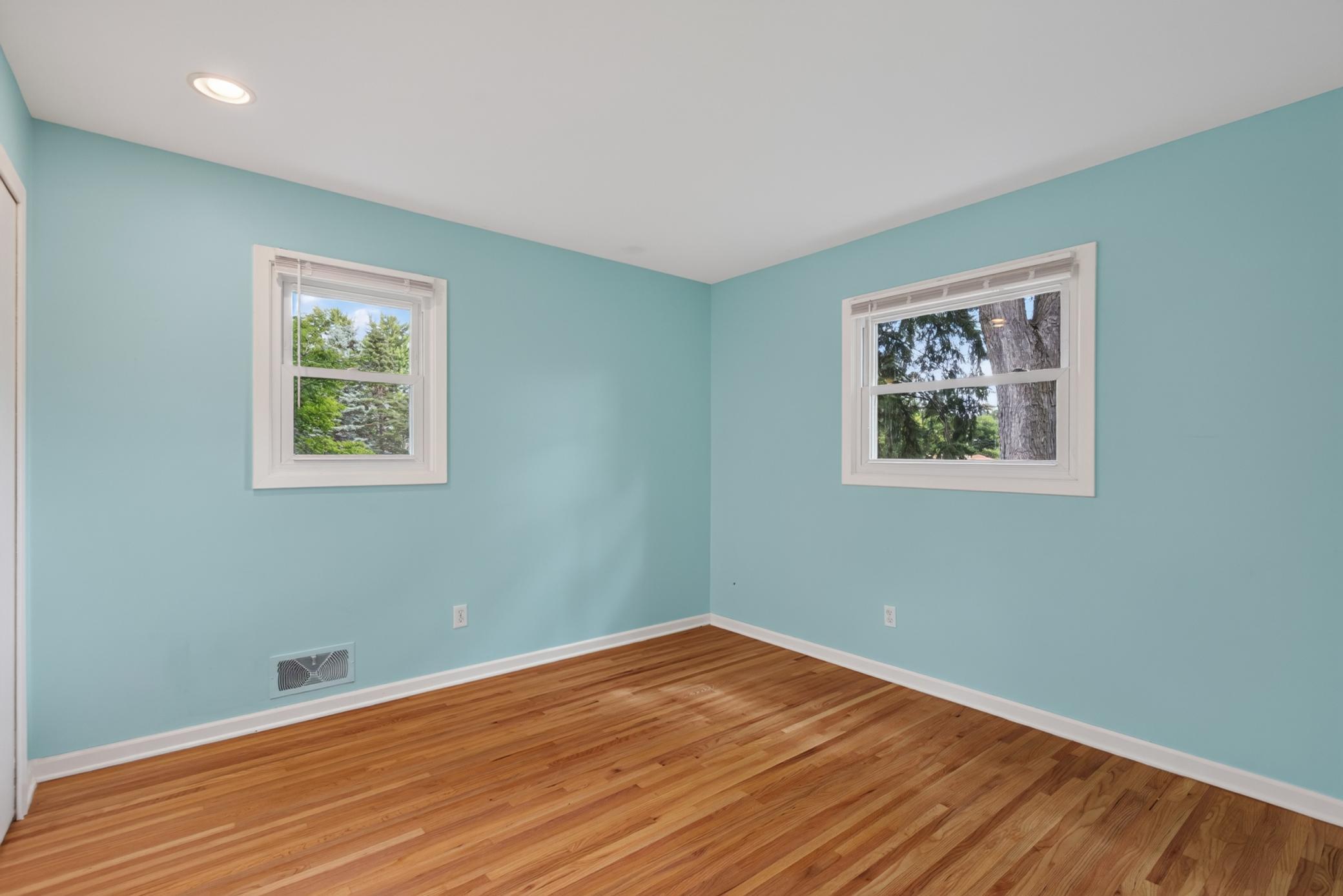 5570 Schutta Road Shoreview, MN 55126 - Photo 14 of 29 Gallery Image 14