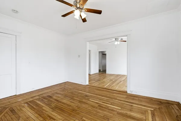 $2,500 | 32 Fall River Avenue, Unit 1, Seekonk, MA 02771