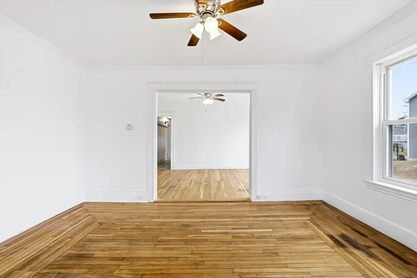 $2,500 | 32 Fall River Avenue, Unit 1, Seekonk, MA 02771