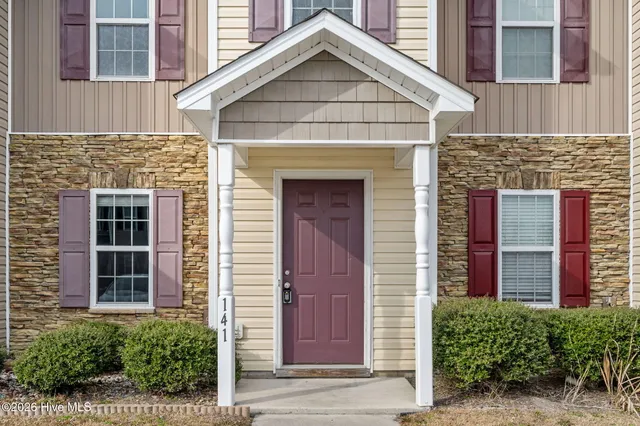 $194,900 | 141 Glen Cannon Drive, Jacksonville, NC 28546