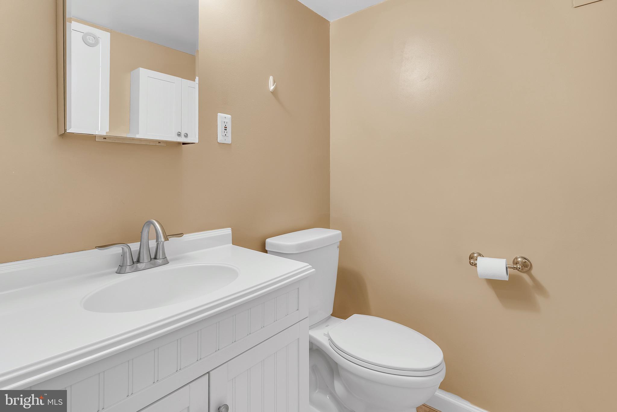 3333 University Boulevard West, Unit 404 Kensington, MD 20895 - Photo 16 of 37 Gallery Image 16