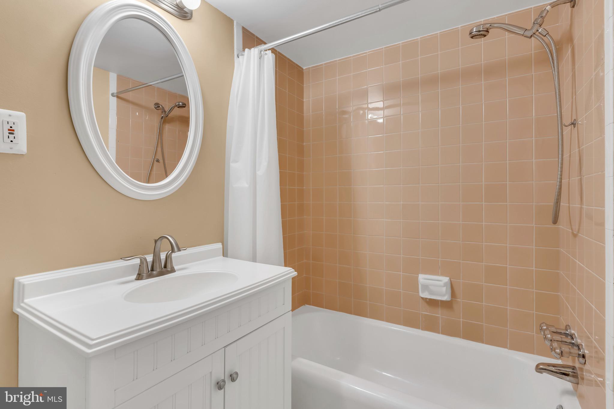 3333 University Boulevard West, Unit 404 Kensington, MD 20895 - Photo 20 of 37 Gallery Image 20
