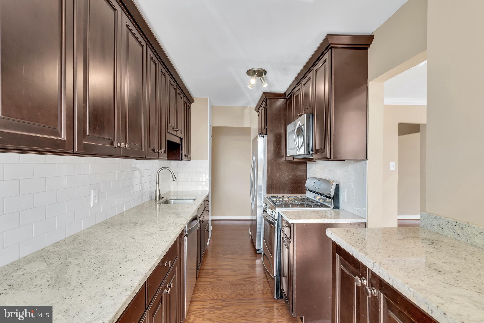 3333 University Boulevard West, Unit 404 Kensington, MD 20895 - Photo 5 of 37 Gallery Image 5