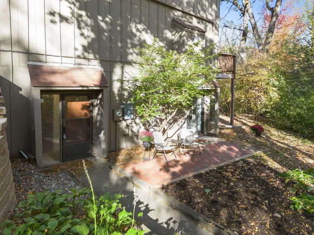 $185,000 | 1844 Zanzibar Lane North, Plymouth, MN 55447