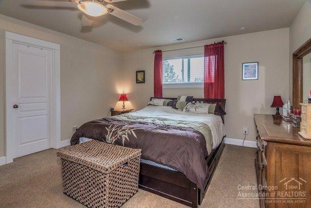 20378 Murphy Road Bend, OR 97702 - Photo 15 of 23 Master bedroom suite