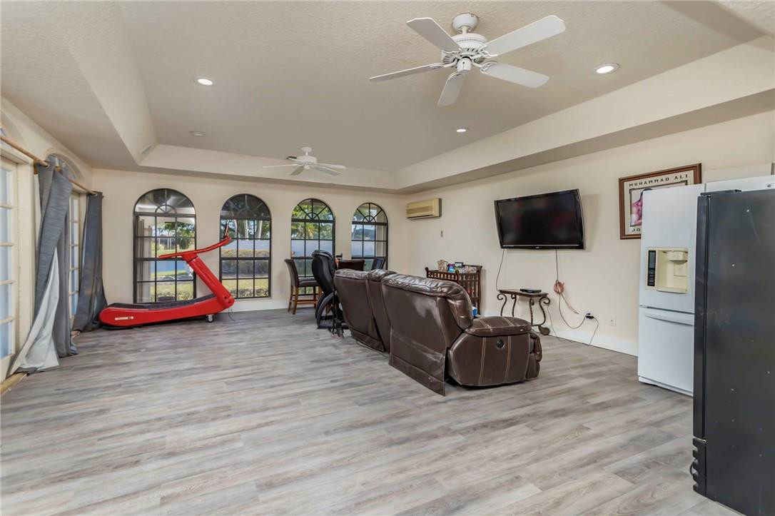 21465 Bridgeview Drive Boca Raton, FL 33428 - Photo 12 of 34 Photo 12