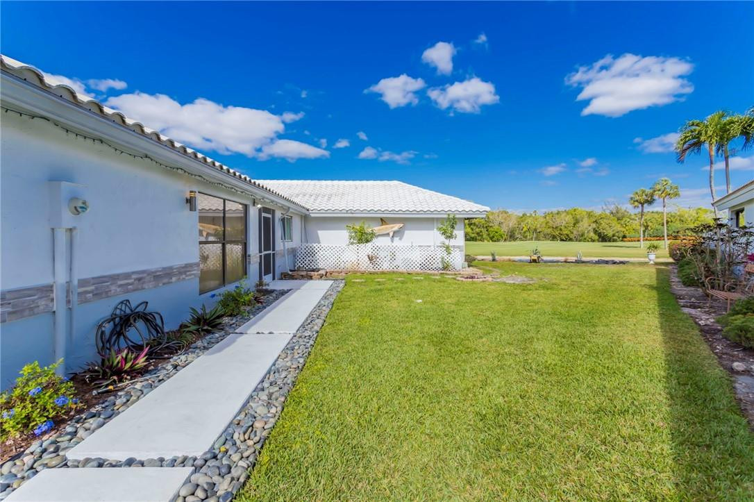 21465 Bridgeview Drive Boca Raton, FL 33428 - Photo 21 of 34 Photo 21