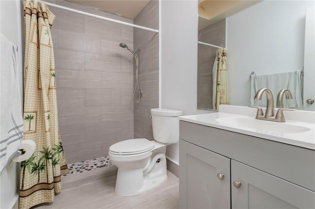 21465 Bridgeview Drive Boca Raton, FL 33428 - Photo 3 of 34 Photo 3