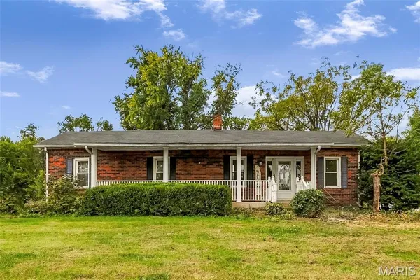 $225,000 | 36 New Hope Road, Elsberry, MO 63343