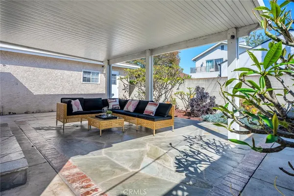 $1,699,000 | 11014 Barman Avenue, Culver City, CA 90230