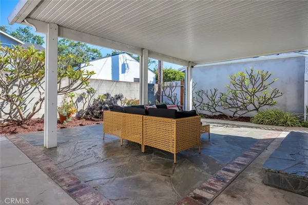 $1,699,000 | 11014 Barman Avenue, Culver City, CA 90230