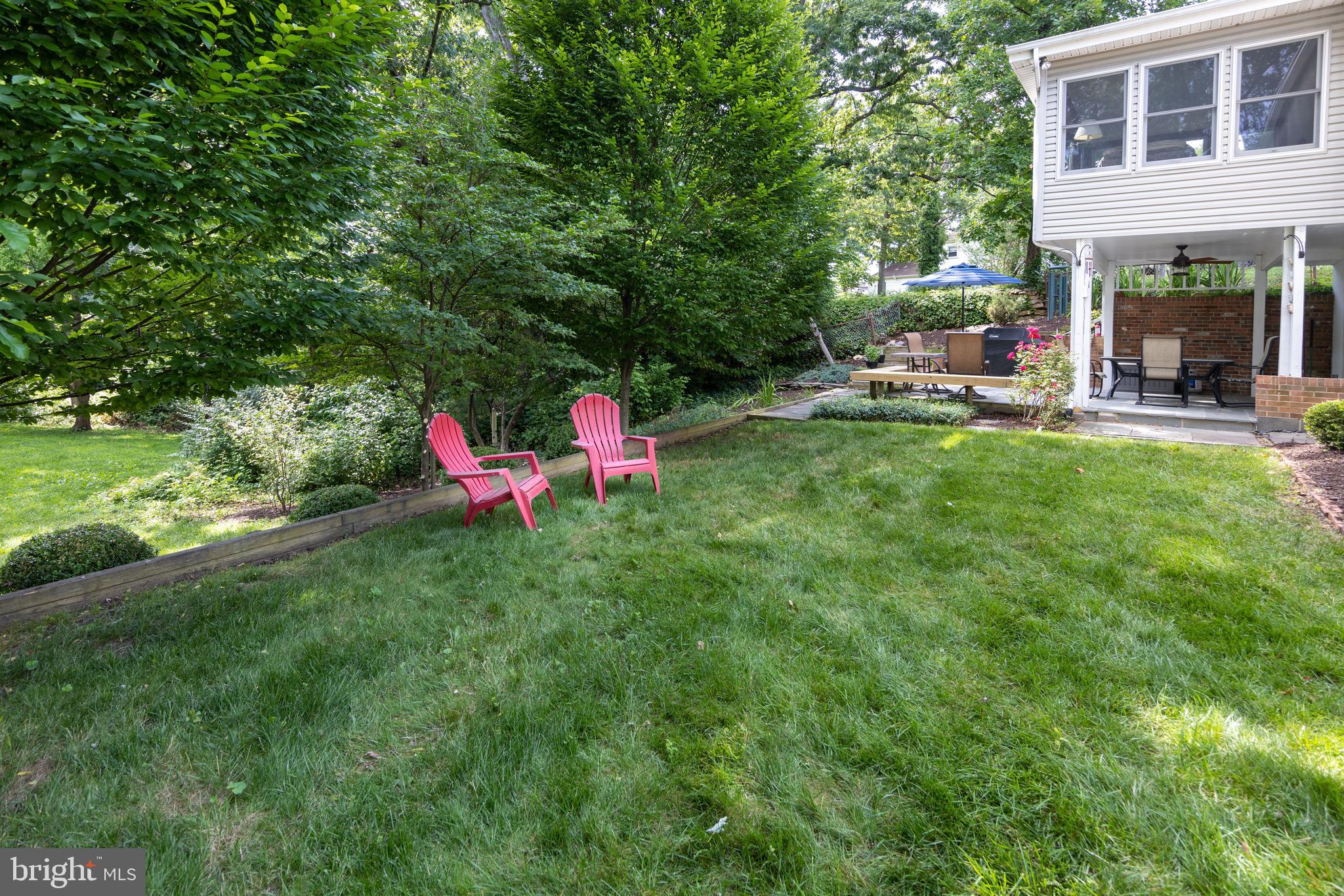 6006 Trailside Drive Springfield, VA 22150 - Photo 39 of 49 So much space for play & pets