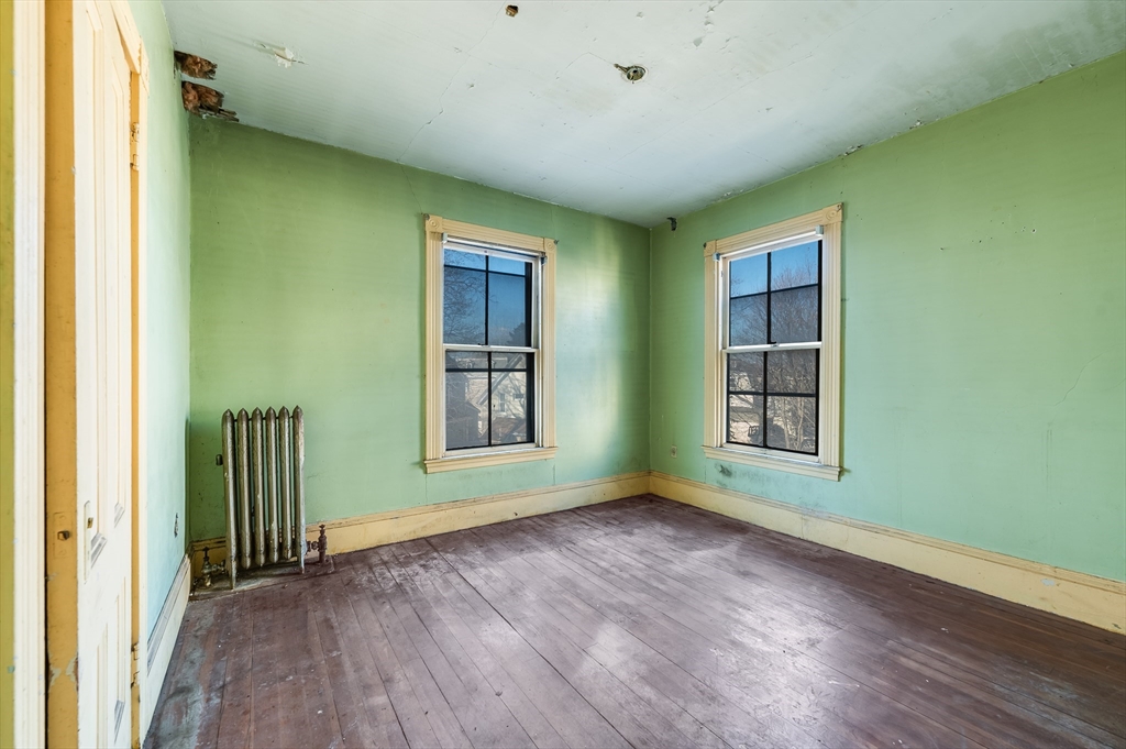 28 Thornton Park Winthrop, MA 02152 - Photo 9 of 14