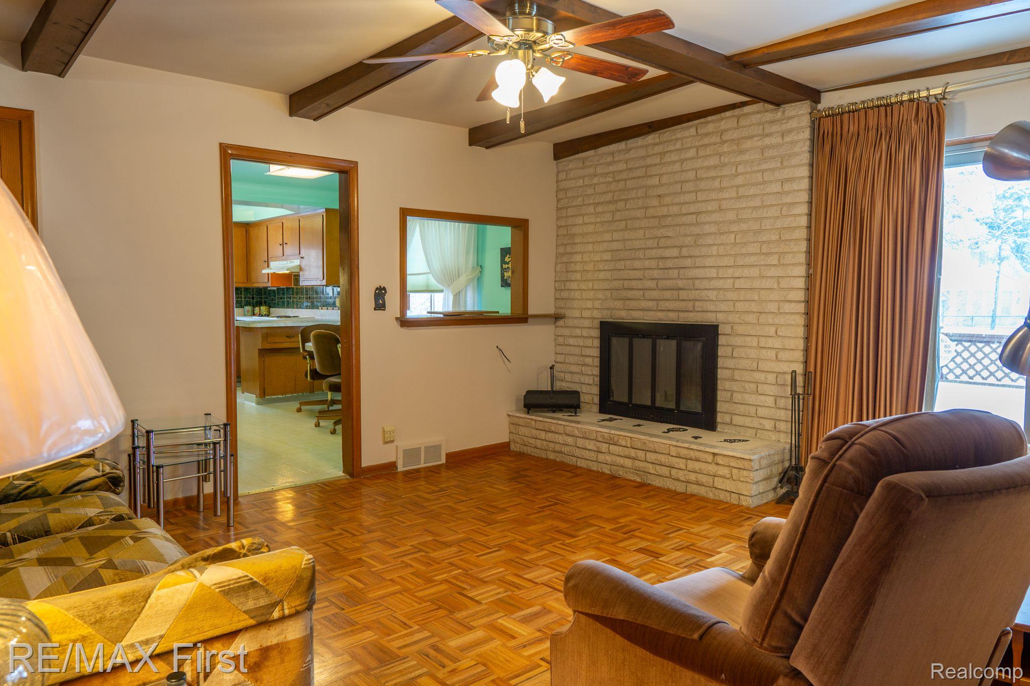 11573 Chicago Road Warren, MI 48093 - Photo 18 of 48 Gallery Image 18