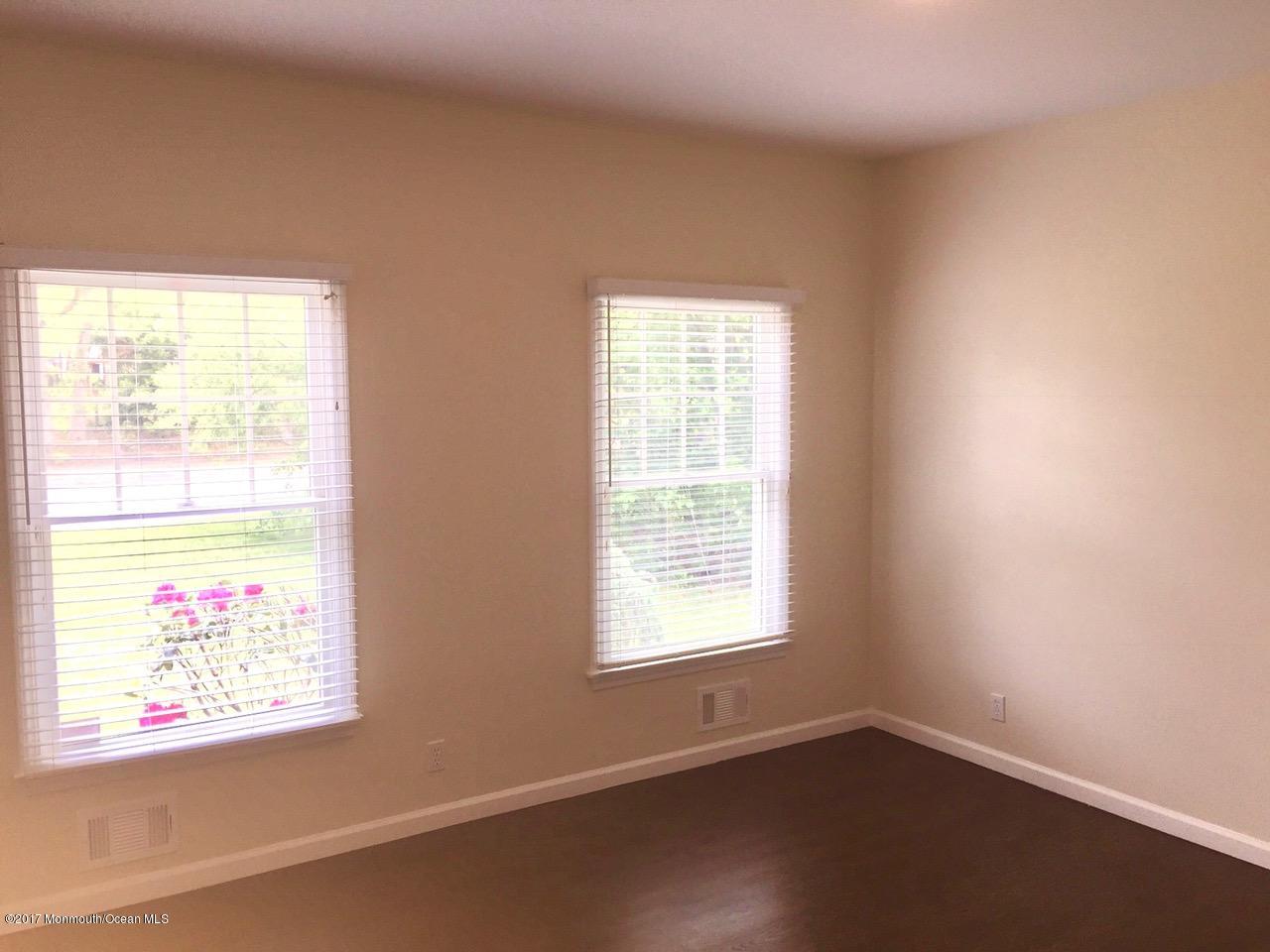 647 Millbrook Road Brick, NJ 08724 - Photo 8 of 30 FullSizeRender (28)