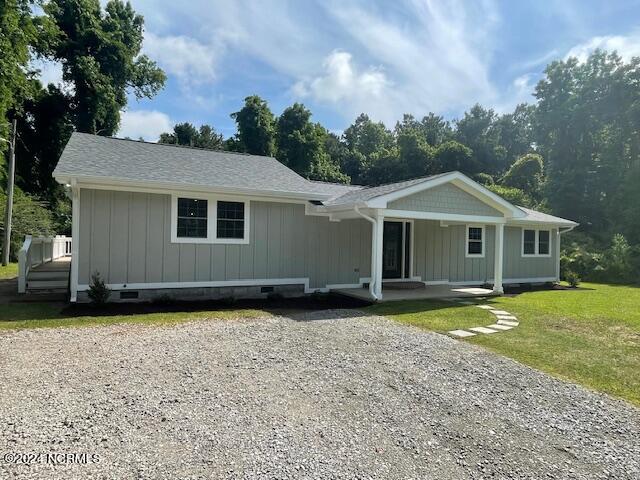 240 Channel Rock Road Beaufort, NC 28516 - Photo 2 of 41 Front view