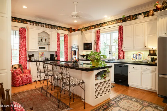 $750,000 | 446 Batchelor Bay Drive, Windsor, NC 27983