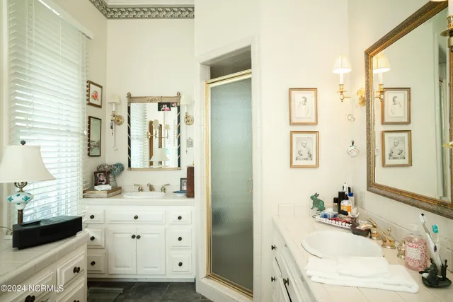 $750,000 | 446 Batchelor Bay Drive, Windsor, NC 27983