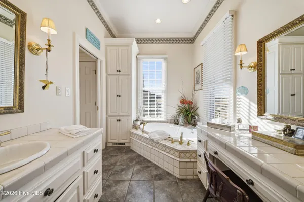 $750,000 | 446 Batchelor Bay Drive, Windsor, NC 27983