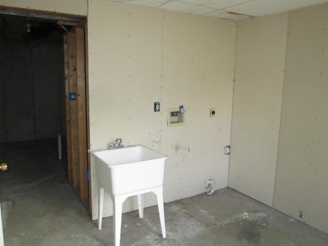1055 Misty Ridge Lane Montvale, VA 24122 - Photo 21 of 24 Laundry Area