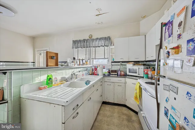 $430,000 | 104 Monroe Street, Bristol, PA 19007