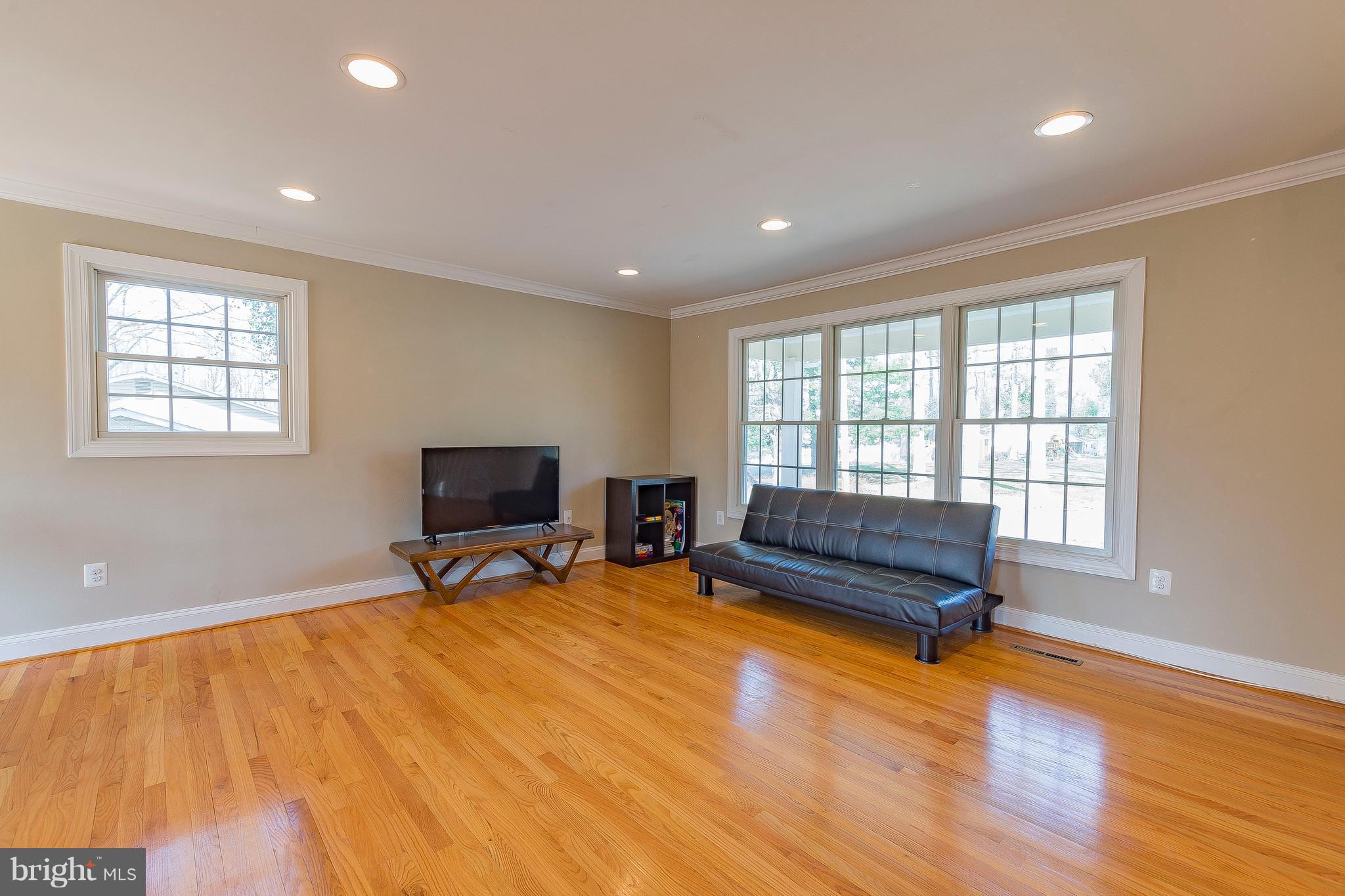 160 Calvert Towne Road Prince Frederick, MD 20678 - Photo 14 of 30 Family Room