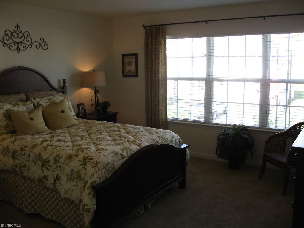 3247 Grandview Club Road Pfafftown, NC 27040 - Photo 9 of 11 Gallery Image 9