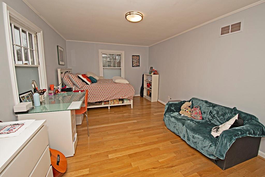 1311 Murdoch Road Pittsburgh, PA 15217 - Photo 22 of 25 Gallery Image 22