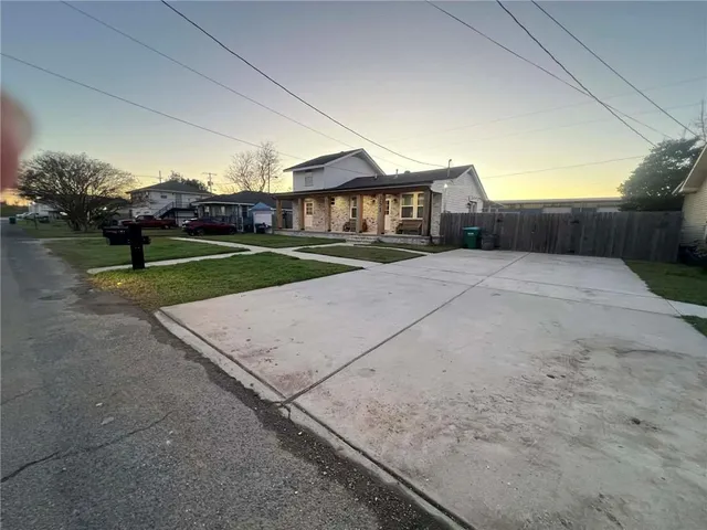 $2,000 | 351 Audubon Court, Kenner, LA 70062