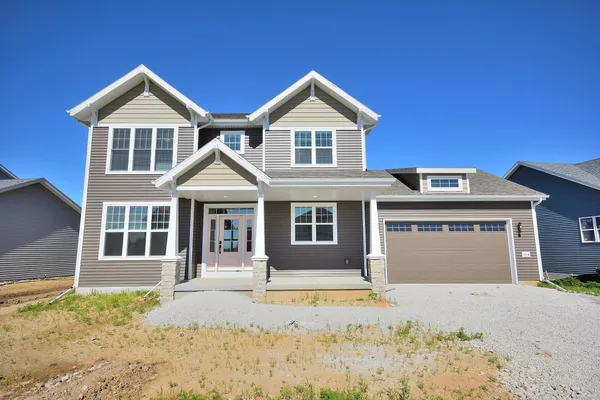 $699,900 | 1214 Arrowood Circle West, Oconomowoc, WI 53066