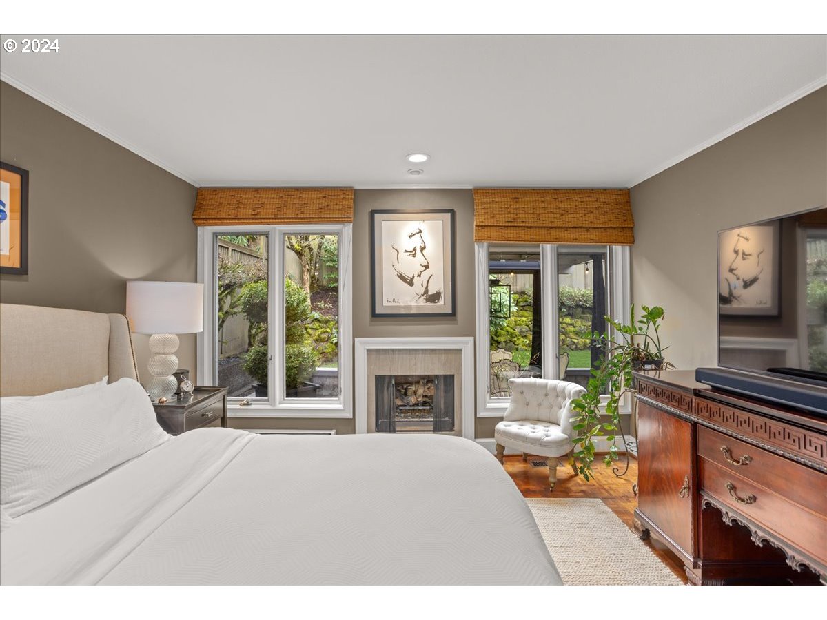 1904 Southwest Spring Street Portland, OR 97201 - Photo 20 of 45 Gallery Image 20