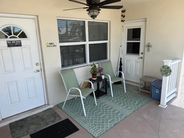 $2,400 | 1221 Southeast 3rd Street, Unit 4, Deerfield Beach, FL 33441