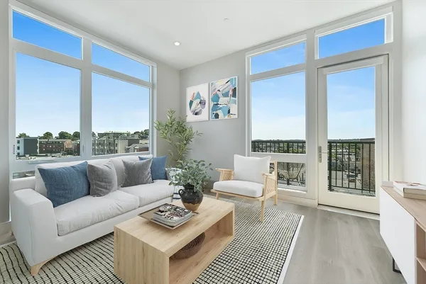 $980,000 | 420 West Broadway, Unit 604, Boston, MA 02127