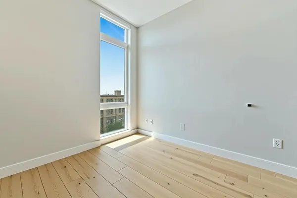 $980,000 | 420 West Broadway, Unit 604, Boston, MA 02127