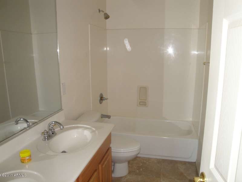 2414 West Apache Rain Road Phoenix, AZ 85085 - Photo 8 of 10 Hall bath