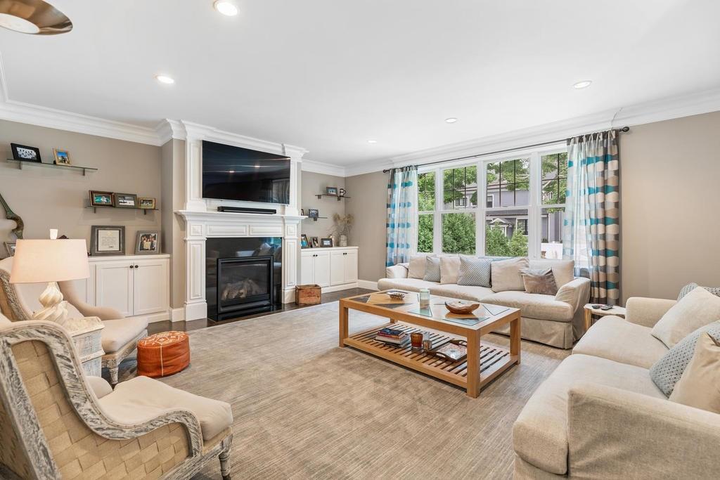 41 Spring Road Needham, MA 02494 - Photo 6 of 37 Gallery Image 6