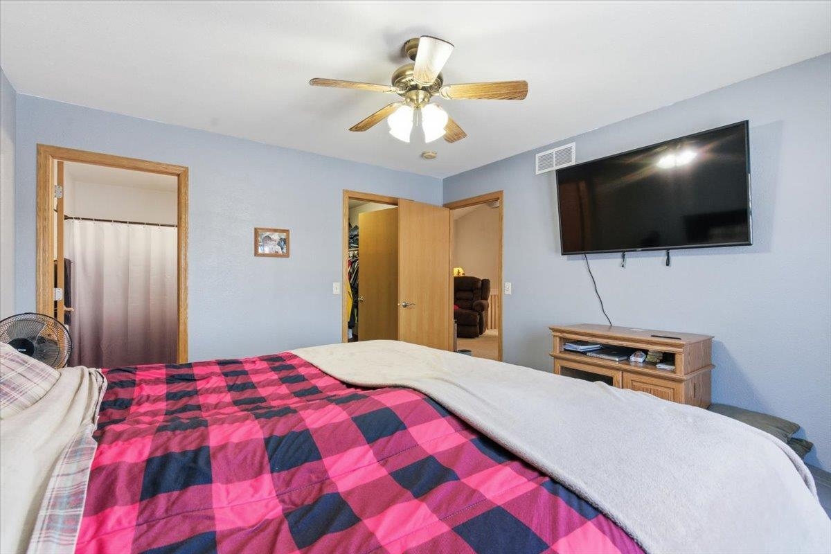 421 Pine Street Brooklyn, WI 53521 - Photo 23 of 46