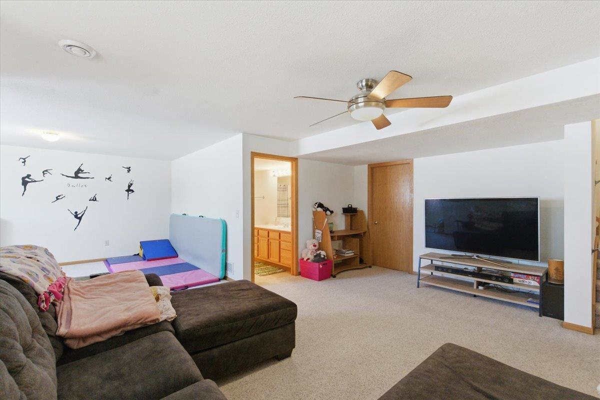 421 Pine Street Brooklyn, WI 53521 - Photo 32 of 46