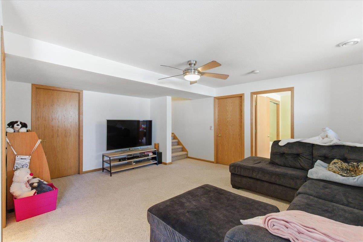 421 Pine Street Brooklyn, WI 53521 - Photo 33 of 46