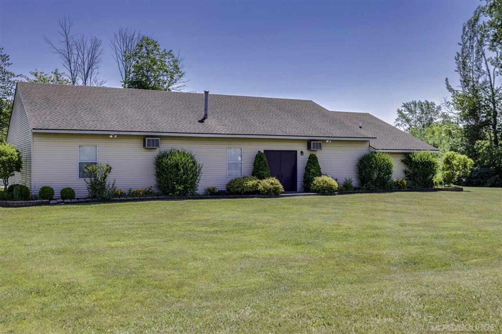 344-345 Cardinal Road Lexington, MI 48450 - Photo 6 of 8