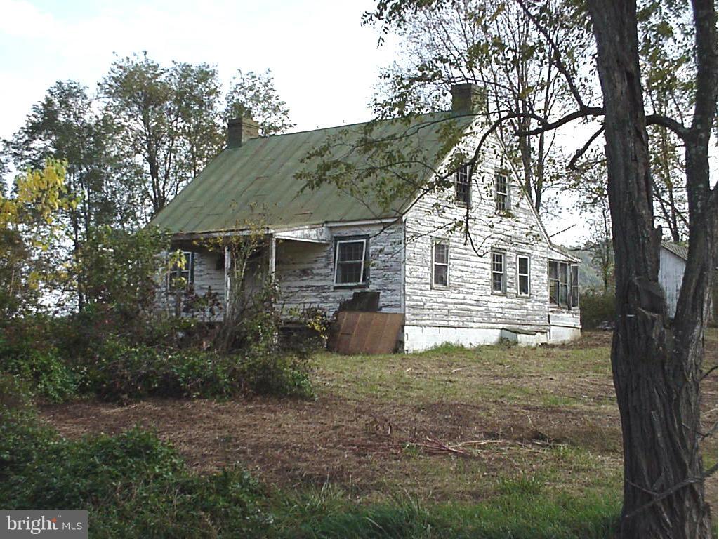 858 Fodderstack Road Flint Hill, VA 22627 - Photo 1 of 7 Exterior (Front)